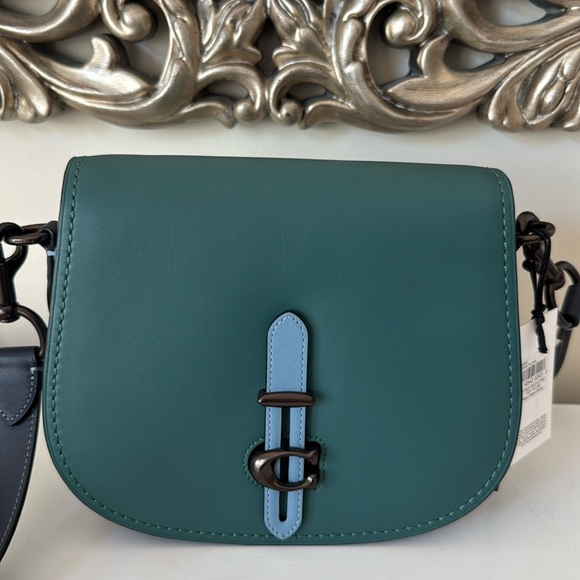 NWT Coach Saddle Rare Leather - Picture 4 of 9